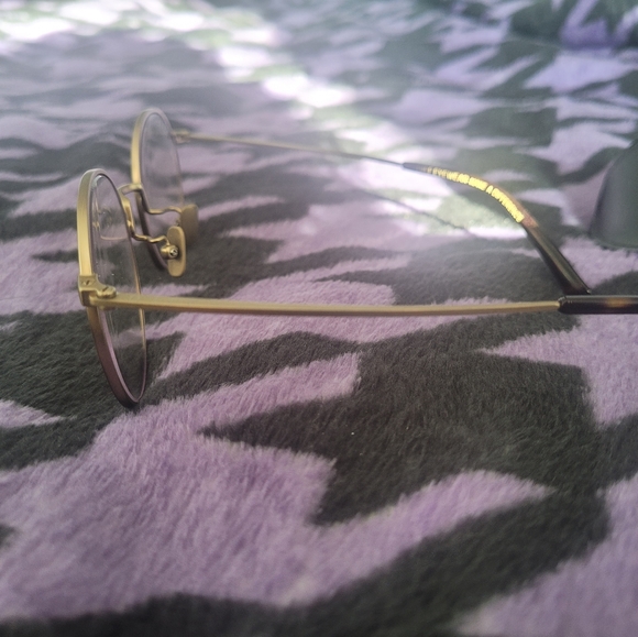 2/$25 Diff eyewear Daisy blue light glasses - Picture 2 of 6